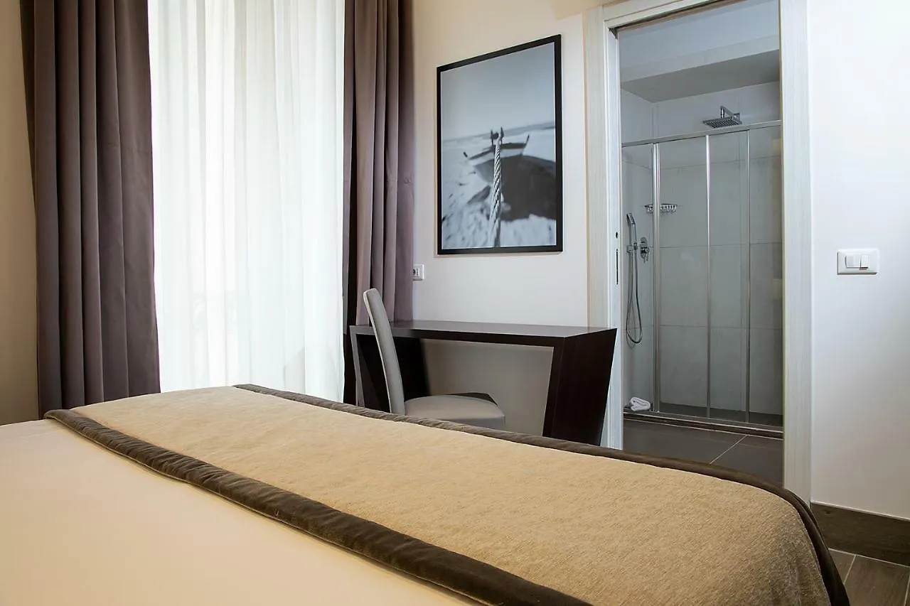 ***  Hotel Palazzo Argenta Naples Italie