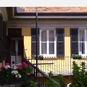 beautiful-bohemian-apartment-in-center-conditioned-air.it-lombardy.com/