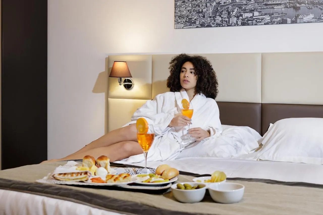 Hotel Palazzo Argenta نابولي
